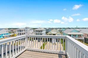 Property grounds - Renovated Beachfront Home! | Sleeps 22 | Pool and Hot Tub with Beach Views (Oak Island)