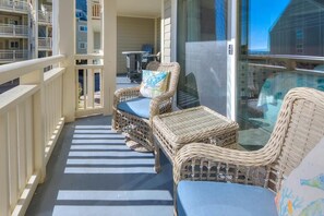 Property grounds - Experience ocean views at OIBV 1207, a cozy 2BR condo in Oak Island. (Oak Island)
