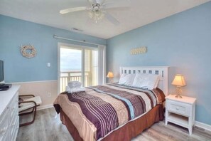 2 bedrooms, iron/ironing board, WiFi, bed sheets - Oceanfront condo with stunning views, 2 bedrooms, perfect for families in Oak Island. (Oak Island)