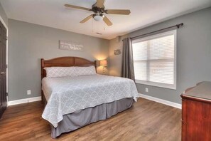 3 habitaciones, tabla de planchar con plancha y wifi gratis 