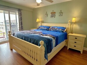 3 sovrum, skrivbord, strykjärn/strykbräda och wi-fi