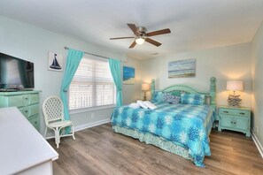 2 bedrooms, iron/ironing board, WiFi, bed sheets - 2 Bdrm/2 Bath Condo, Pool, Elevator, Close To Beach!, Sleeps 7 (Oak Island)