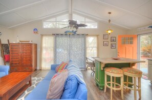 TV, DVD player - Comfortable & Affordable, 3 Bdrm/1 Bath Island Cottage-Close to Stores-Sleeps 7 (Oak Island)