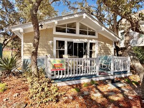 Exterior - Reel Thrill: Cozy 3-bed retreat in Oak Island, perfect for family getaways! (Oak Island)