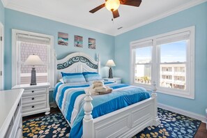 7 bedrooms, iron/ironing board, free WiFi, bed sheets
