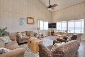 TV - 5BR/3BA Home - Spacious, Oceanfront, Hot Tub, Dogs Allowed, Sleeps 10 (Oak Island)