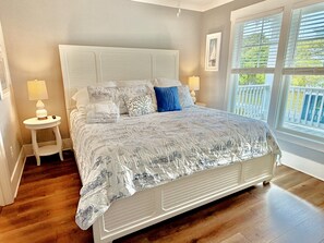 5 bedrooms, iron/ironing board, free WiFi, bed sheets