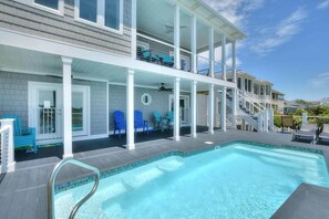 Pool - 3BR/3BA Home-Pool-Deep Water Boat Dock-Game Room, Sleeps 8 (Oak Island)