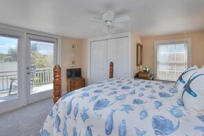 3 bedrooms, desk, iron/ironing board, WiFi