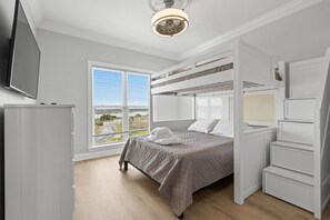 13 bedrooms, desk, iron/ironing board, free WiFi