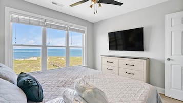 12 habitaciones, escritorio y tabla de planchar con plancha