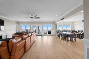 TV, fireplace, DVD player