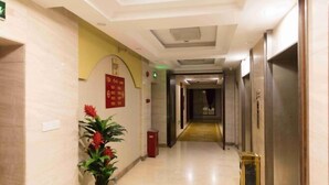 Unclassified image, 2 of 95, button - Nishi Kingmau Hotel (Changzhou)