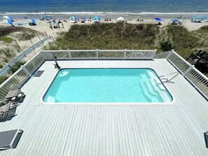 A heated pool - 7BR/6.5BA - Oceanfront, Pool w/ Heating Capability, Elevator, Sleeps 19 (Oak Island)