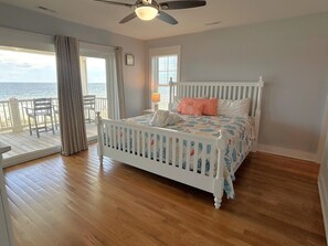 7 habitaciones, tabla de planchar con plancha, wifi y ropa de cama