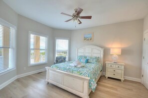 7 habitaciones, escritorio, tabla de planchar con plancha y wifi