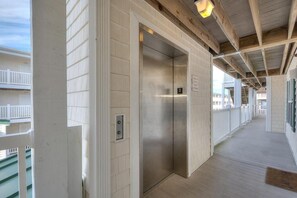 Interior - OW 3201-Flirty Flamingo: Oceanview condo in Oak Island, sleeps 10, pet-friendly. (Oak Island)