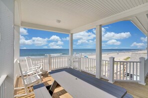 Property grounds - Oceanfront retreat in Oak Island with 7 bedrooms and pool for 20 guests. (Oak Island)