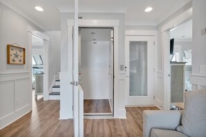 Interior - Oceanfront retreat in Oak Island with 7 bedrooms and pool for 20 guests. (Oak Island)