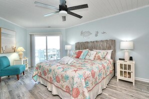 3 bedrooms, iron/ironing board, WiFi, bed sheets - 3BR/2BA Condo - Ocean View, Close to Shopping,Eating,Fun, Sleeps 9 (Oak Island)