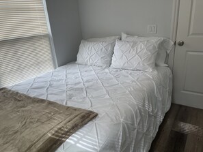 1 bedroom, iron/ironing board, WiFi, bed sheets