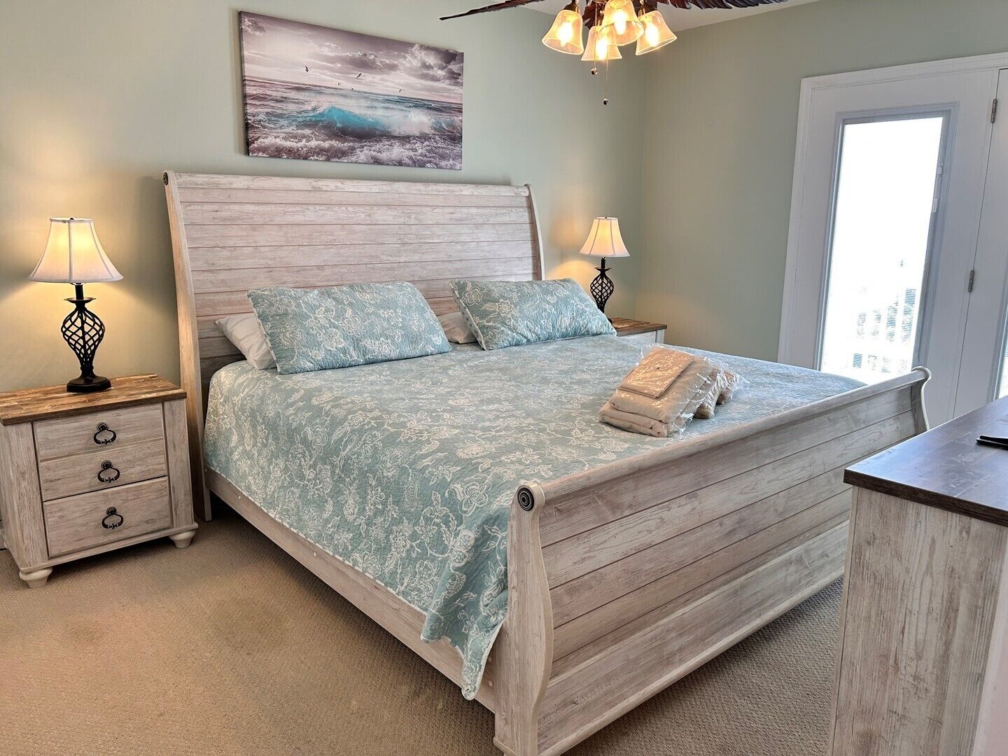 5 habitaciones, tabla de planchar con plancha y wifi gratis 