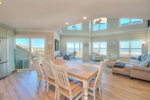 Interior - SSV 3107-Go Your Own Wav in Oak Island: 4BR oceanfront condo for 13 guests. (Oak Island)