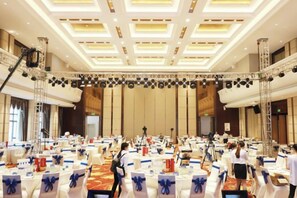 Ảnh chưa phân loại, 4 trong số 37 ảnh, nút