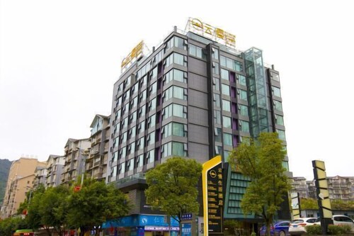 Yunman Life Hotel