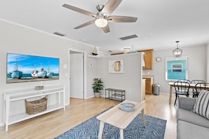 House, 1 Queen Bed with Sofa bed, Patio, Garden View | Living room | 40-inch TV with cable channels