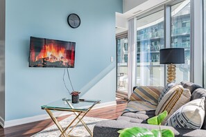 Signature-Zimmer | Wohnbereich | Smart-TV, Netflix, Streaming-Dienste