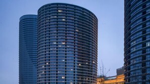 Exterior - Vienna Classic Hotel (Qingdao Golden Beach Wuyue Plaza) (Qingdao)