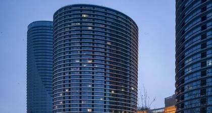 Vienna Classic Hotel (Qingdao Golden Beach Wuyue Plaza)