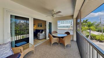 House (3 Bedrooms) | Property amenity