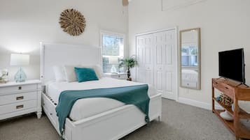 6 bedrooms, iron/ironing board, internet, bed sheets