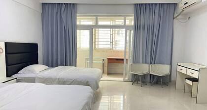 Shiguang Zhenpin Apartment