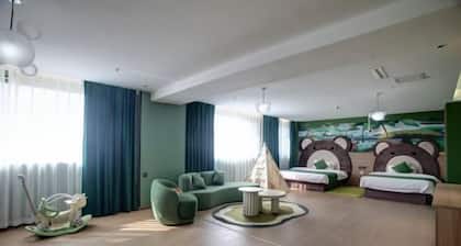 Daqing Weige Hotel (Daqing East Station)