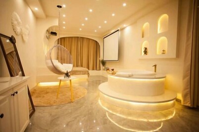 Q+ Weige Boutique Hotel