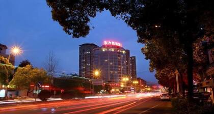 Eastern Kaiyue Business Hotel