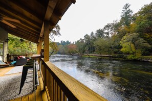 Property grounds - Riverfront home with amazing view, deck, firepit, & fireplace (Ellijay)