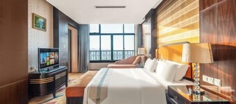 Mingzhao Hot Spring International Hotel