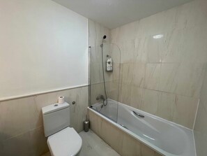 Hair dryer, towels - Mi Capricho Luxury Apartment Bajo, P03 A (Mijas)