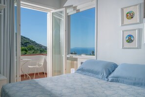 4 camere, ferro/asse da stiro, Wi-Fi