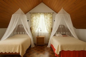 2 makuuhuonetta, silitysrauta/-lauta, ilmainen Wi-Fi, vuodevaatteet