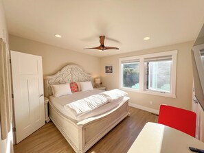 4 bedrooms, desk, iron/ironing board, free WiFi