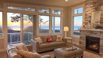 Smart-TV, peis, videospill og DVD-spiller