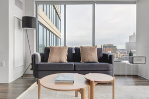 Fernseher, Stereoanlage