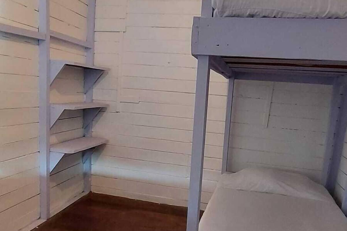 Private 2 Singles - Shared bathroom