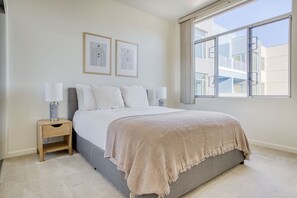 2 bedrooms, iron/ironing board, WiFi, bed sheets