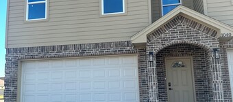 Townhome in gated community in Río Grande City